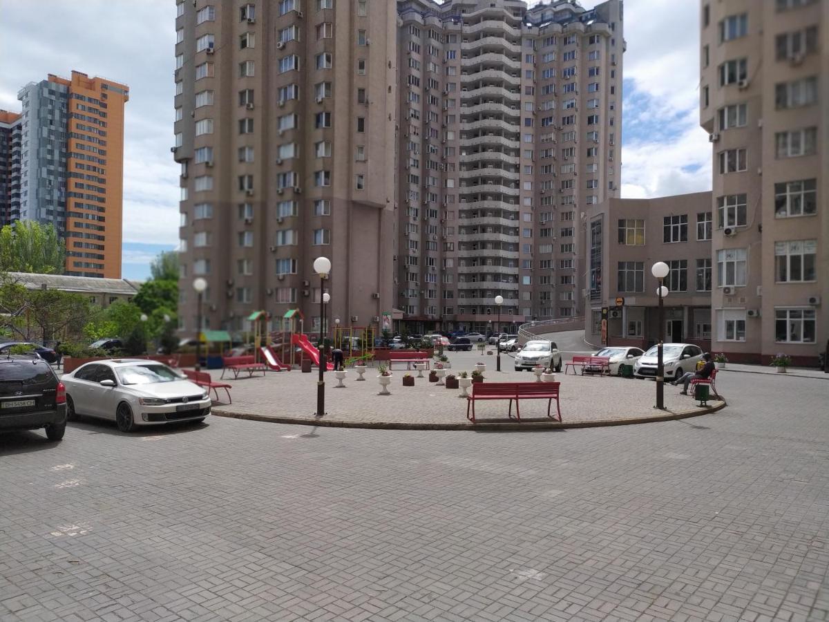 Апартаменты В Жк Чудо-Город Odessa Exterior foto